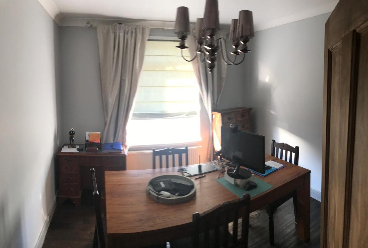 Charming 3 Bedroom House With A Warmth Character Glyn Neath Exterior photo